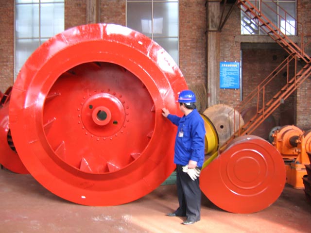 Large fan impeller display